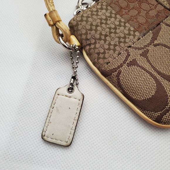 Coach Wristlet - Picture 4 of 5
